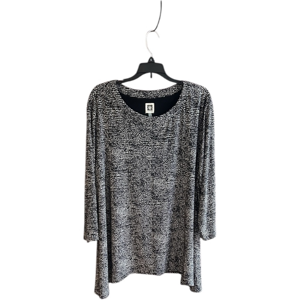 Anne Klein black cream 3/4 sleeves stretchy shark bite tunic SIze 3X